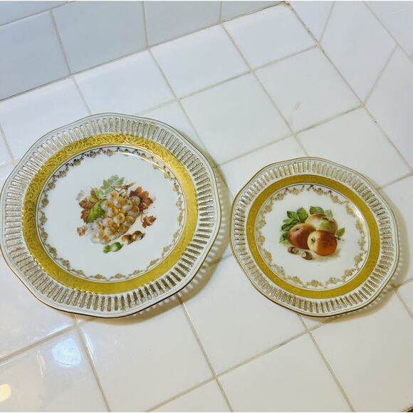 2 Reticulated Pierced Porcelain Dessert Plates Grapes & Apple Gold Trim Germany - Picture 2 of 4